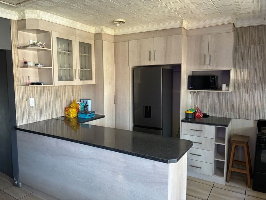  Bedroom Property for Sale in The Connifers Western Cape